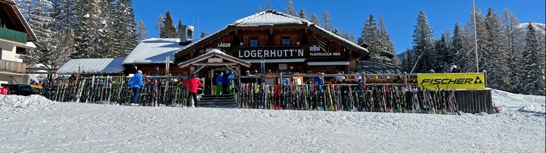 Die Löger-Hütt'n ist für ihre Après Ski Partys bekannt.