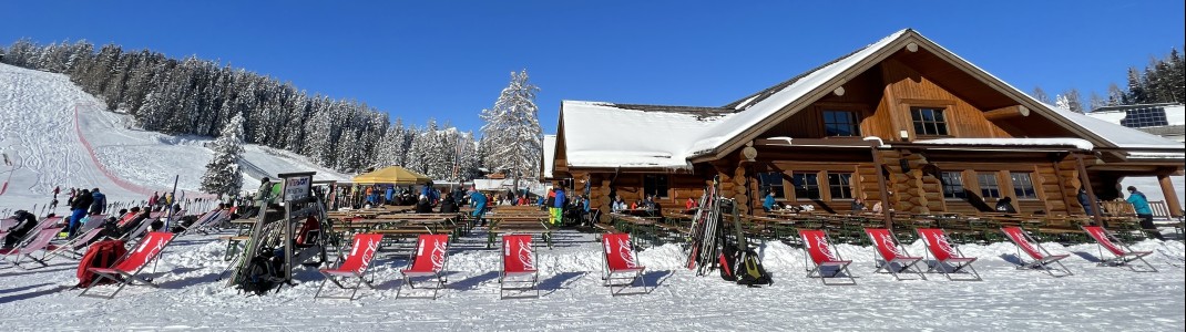 Liegestühle an der Bärenhütte
