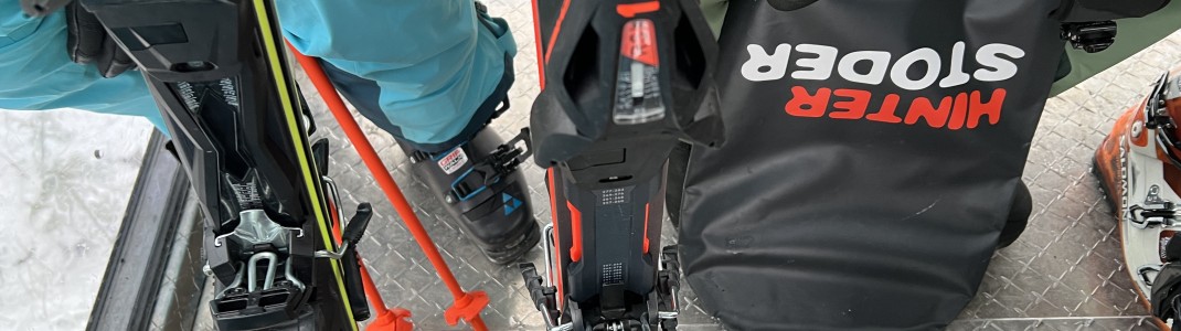 An der Hössbahn gibt es Schutzhüllen für Snowboards.