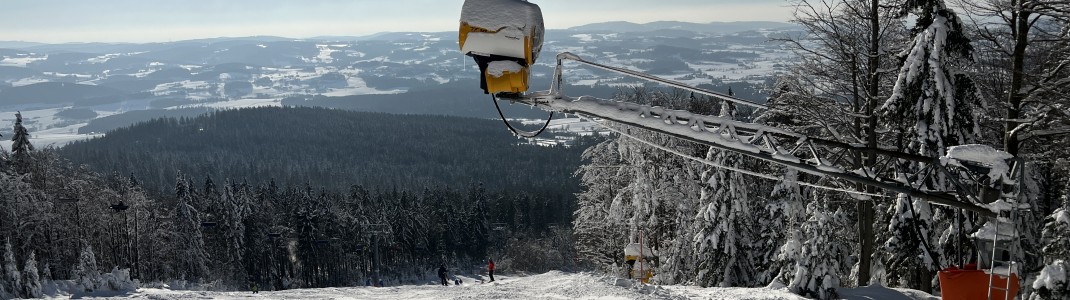 Die Pisten können zu 100 Prozent technisch beschneit werden.