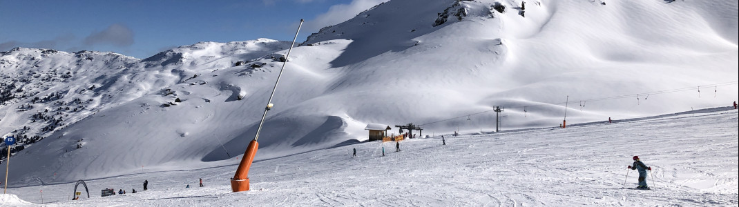 Der Achteralm-Schlepplift startet neben der 8er-Jet Bergstation in Hochfügen.