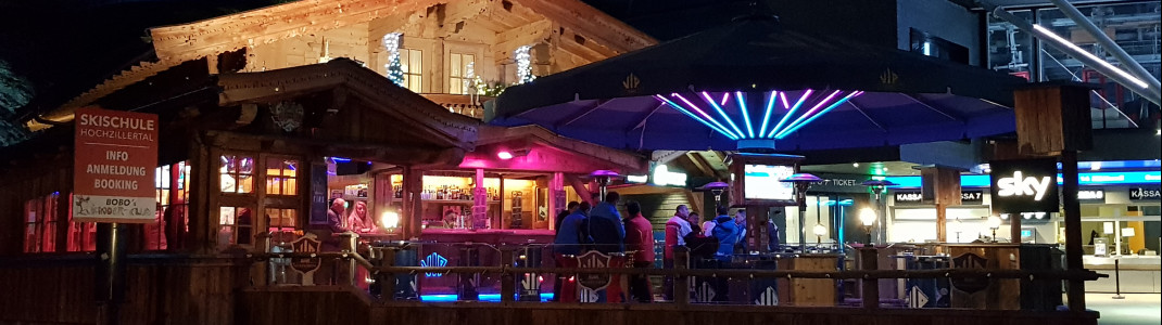 Nach Liftschluss kann an der Talstation in Kaltenbach weitergefeiert werden.