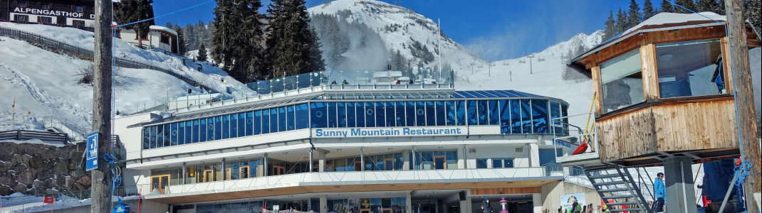 Dreh- und Angelpunkt ist der Sunny Mountain Erlebnispark mit Restaurant und Skischule.