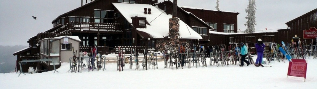 Summit House Food Court!