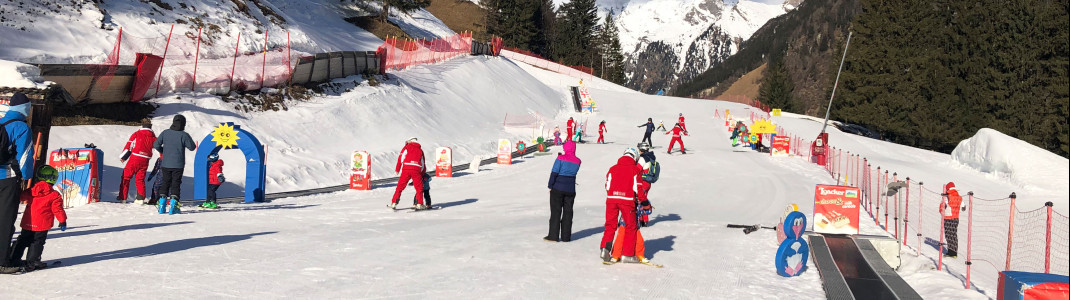Die Skischule Ladurns bietet Skikurse zu fairen Preisen.