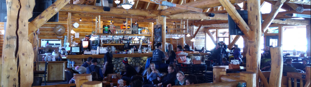 Chillig gehts in der Base Area zugange