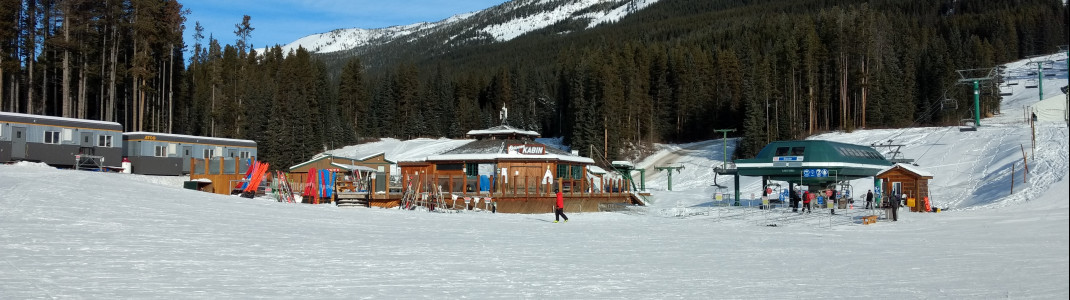 Die Kokanee Cabin an der Talstation des Glacier Express bietet bei gutem Wetter feinstes kanadisches BBQ an