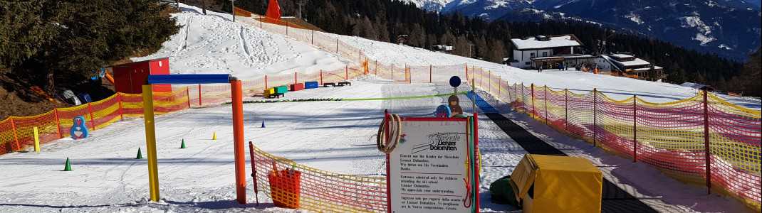 Die Skischule hat ein eigenes Kinderland.