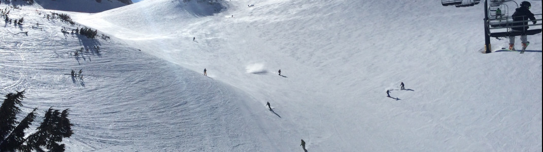Blick auf die Pisten Gremlin's Gulch und St. Anton.