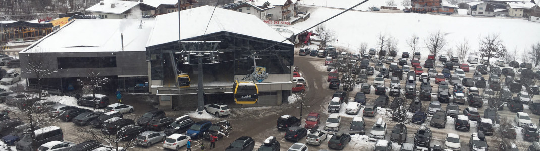 Kostenlose Parkplätze stehen unter anderem direkt an der Talstation der Horbergbahn zur Verfügung.
