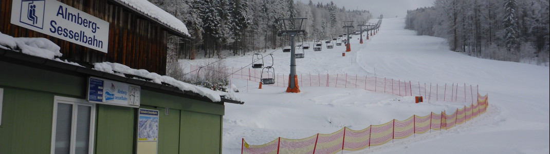 Die Almberg Sesselbahn ist leider der einzige Sessellift im Skigebiet - und auch nicht mehr der neuste