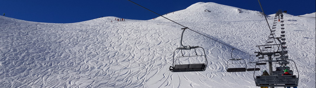 Die Schneesicherheit von Obertauern ermöglicht Freeridern tolle Tiefschneeabfahrten.