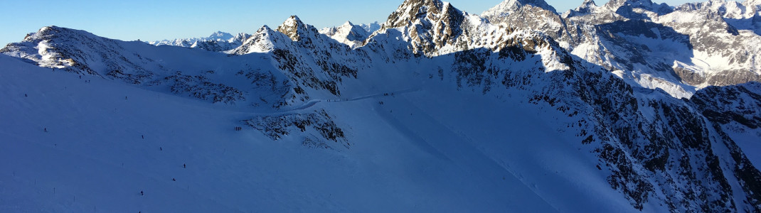 Blick von der Bergstation Wildspitzbahn Richtung Westen