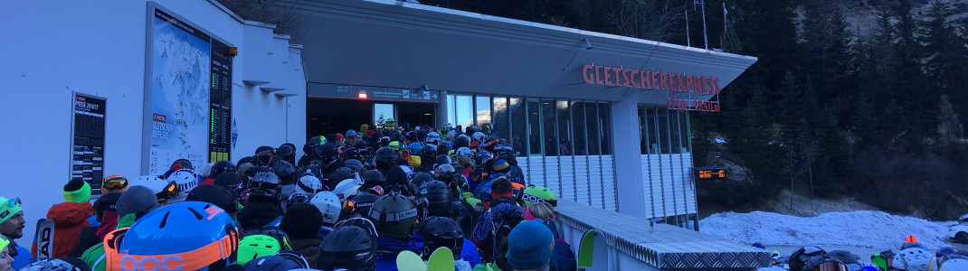 Wirklich schade: Die langen Wartezeiten an der Talstation des Gletscherexpress trüben das Skivergnügen ein wenig