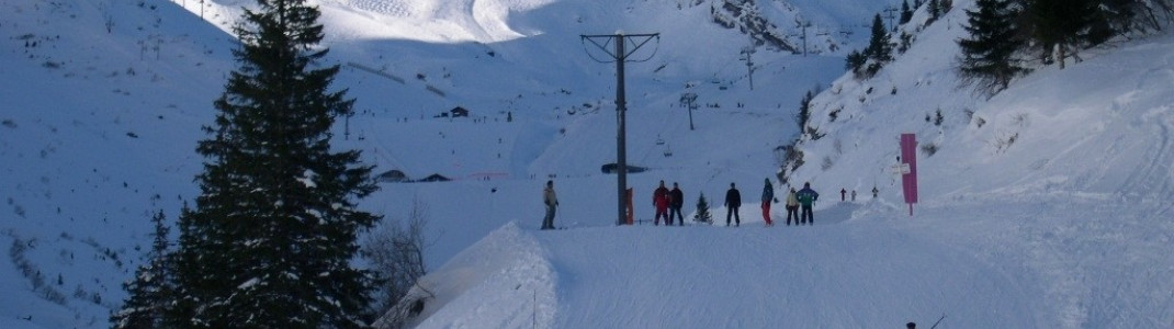 Flacher Ziehweg von den blauen Pisten des" Les Hauts Forts "(2466 m.ü.N.N) oberhalb von Avoriaz!