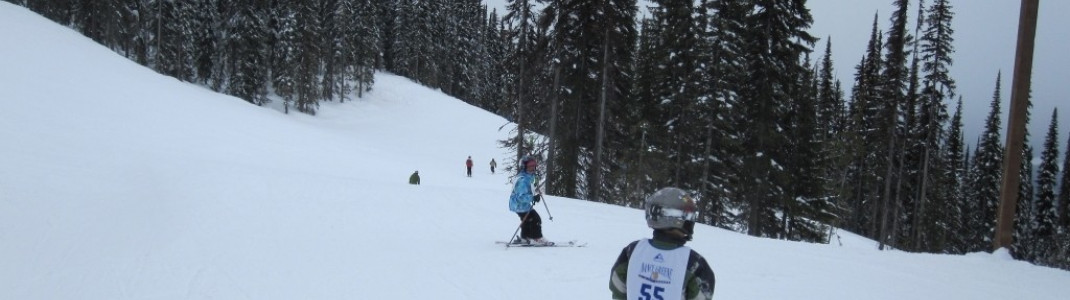 Mittelschwere Piste "Downtowner" bei der Bergstation des Sessellifts "The Ripper"!