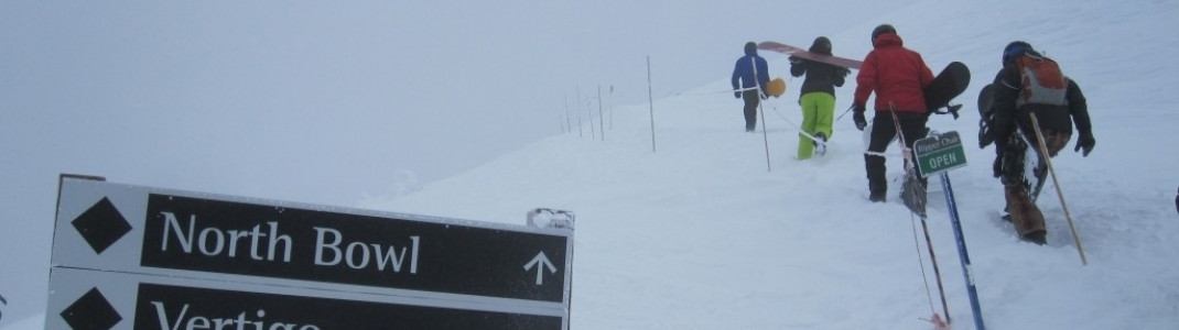 5 min Zugang zur "North Bowl" von der Bergstation des "Stoke"-Sessellifts!