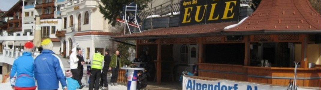 In Alpendorf beschränkt sich das Angebot auf ein paar kleine Schirmbars an der Talstation