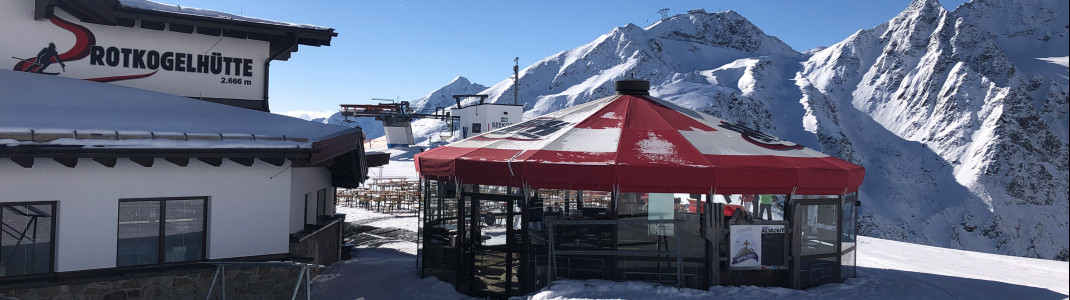 Die Rotkogelhütte mit ihrer Schirmbar ist ideal um den Skitag in der Sonne ausklingen zu lassen.