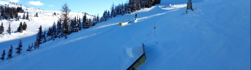 Snowparks für jede Könnerstufe befinden sich im Sunshine Village Ski Resort