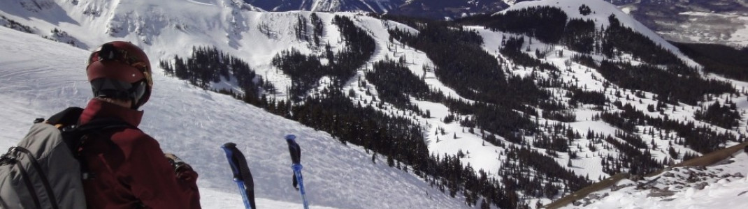 An einem der schwarzen Off-Piste-Hänge zwischen Apex Lift (Nr. 6) und Gold Hill Express (Nr. 14)!