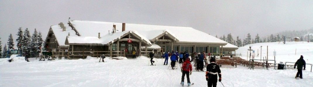 Rustikal und gemütlich: Die "Two Elk Lodge"!