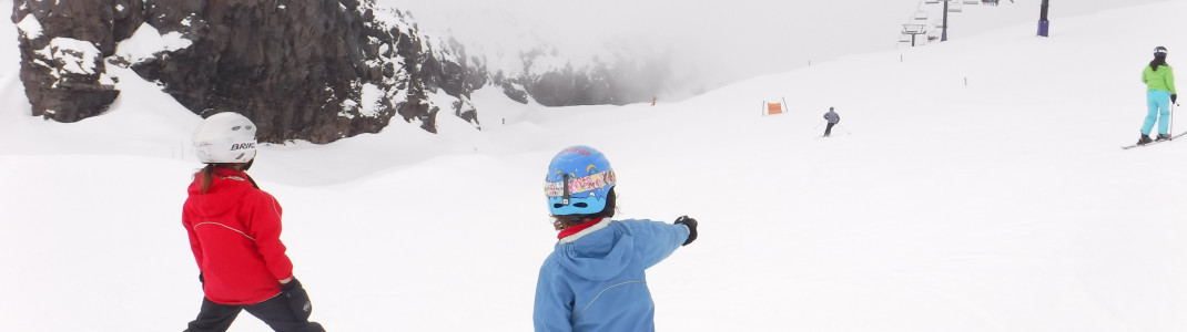 K Road Abfahrt, links der Waterfall Express Chairlift