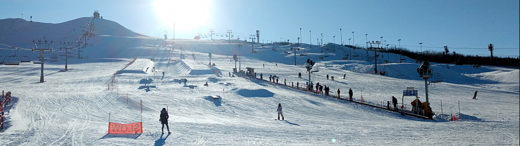Alles auf einen Blick: Snowpark, Anfängerbereich und Pistengebiet