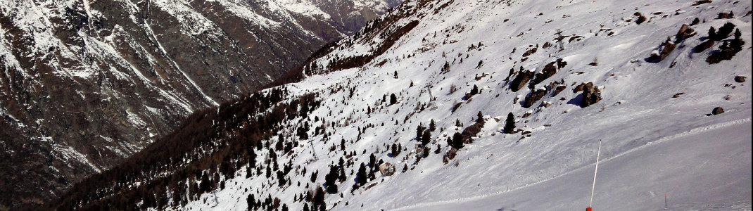 Schön sportlich: Die rote Piste Nr. 4 vom Sunnegga Gebiet zurück ins Tal