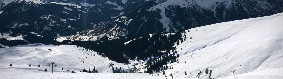 Blick auf die schwarze Piste Nr. 42 am Falschbach Lift