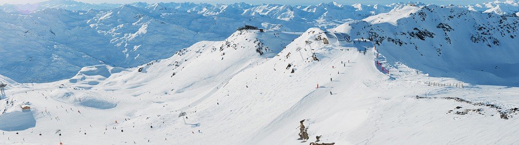 Les 3 Vallees in Frankreich ist mit 600 verbundenen Pistenkilometern das größte Skigebiet der Welt.