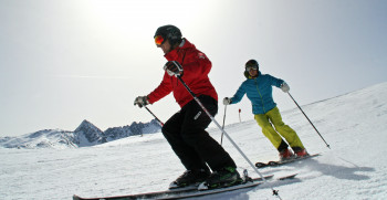 Besonders als fortgeschrittener Skilehrer kann man viel Fahrspaß während der Arbeit haben.