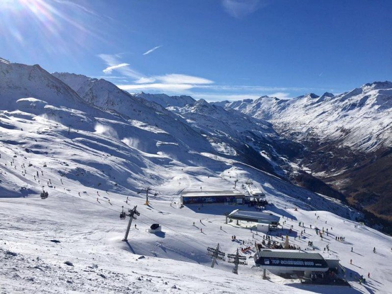 Trotz wenig Neuschnee - immer mehr Skigebiete öffnen bei besten Bedingungen  • Skigebiete-Test Magazin