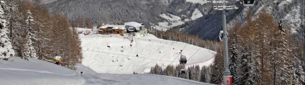 Dank der frühen Schneefälle waren die Pisten im Skigebiet Alpe Lusia/San Pellegrino zum Saisonstart bestens präpariert.