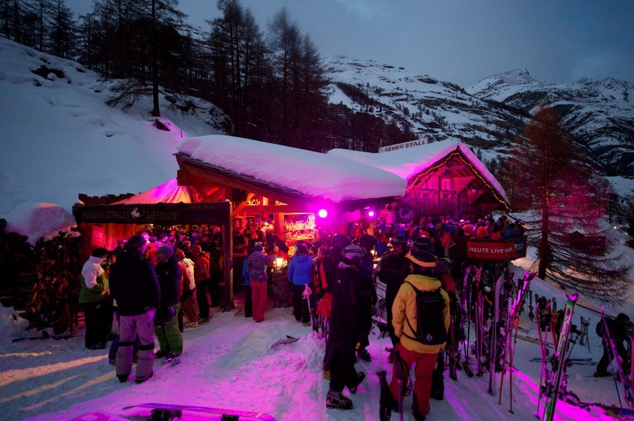 apres ski party