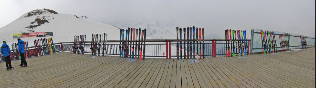 For the SnowStyle Award, the design of the ski models is evaluated.