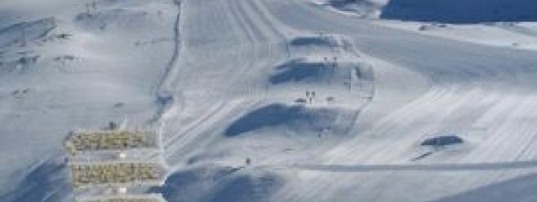 Skiing on the Mölltaler glacier