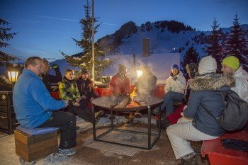Ápres Ski on the Terrace with Fire Pit & Ice Bar