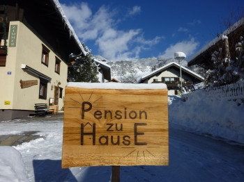 Im Sommer sowie im Winter sind wir für euch da - Pension zu Hause