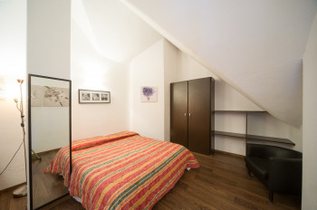 Loft one-bedroom apartment - bedroom