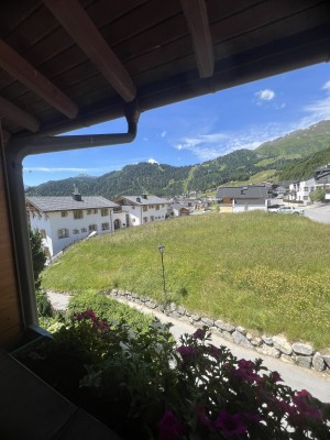 Appartement Dorfblick 1 mit einmaligem Ausblick auf das Wander- und Skigebiet :)