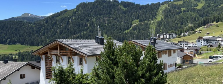 Appartement Dorfblick 1 und Fernblick 2: Balkon mit Südaussicht