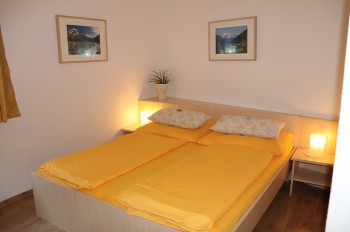 App. 2 "Malatsch" - Schlafzimmer 1 mit Doppelbett