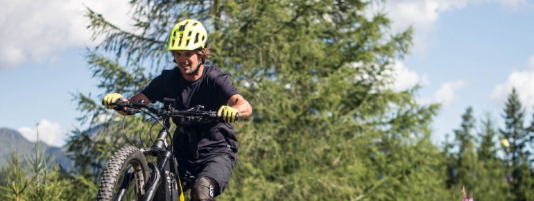 E-Bike am Katschberg. Direkt neben dem Basekamp erlebt man im Bikeathlon coole Abenteuer!