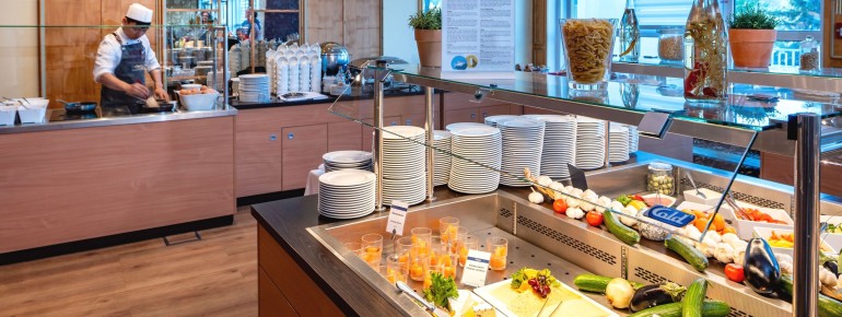 Frühstücksbuffet mit Eierstation