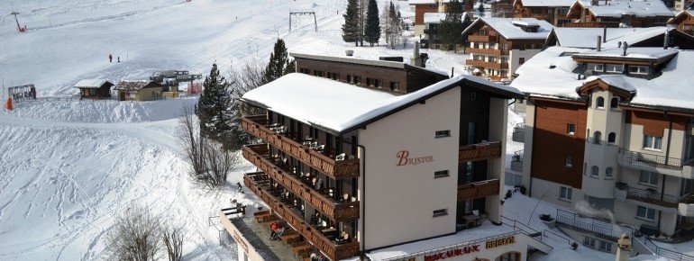 Winterferien im Schneesicheren Saas-Fee