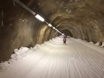Der längste Skitunnel der Welt