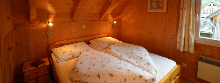 Schlafzimmer 1