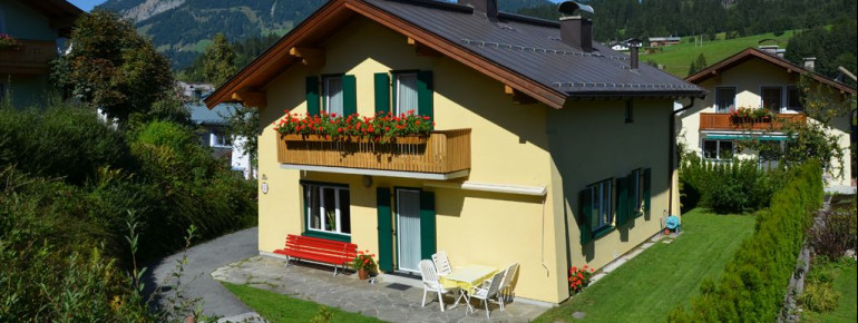 Haus im Sommer