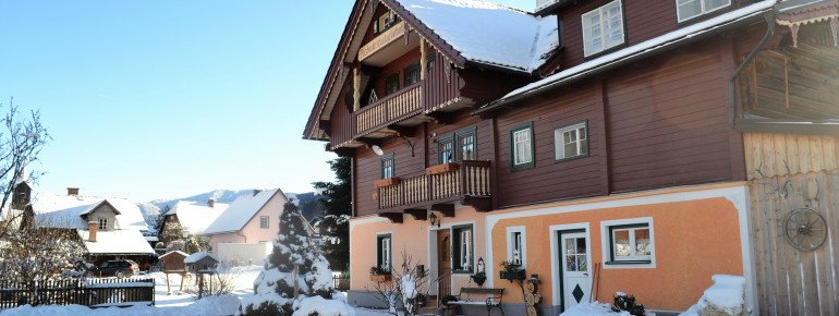 Unser Ferienhaus mit Skiraum